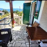 Manora Sucuraj one bedroom apartment